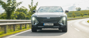 GM привозить до Європи електромобілі Cadillac вартістю 90 000 доларів