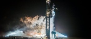 SpaceX зміцнює контроль над NASA