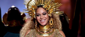 Бейонсе теперь певица-миллиардерша