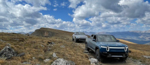 Rivian R1T - первый электромобиль, который выиграл соревнования на самом длинном бездорожье в США