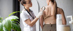 Визит к дерматологу: ваш первый шаг к здоровой и красивой коже